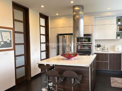 Casa de 4 alcobas en venta en Hacienda San Simon Pl, Bogotá, 370 m² · foto 4 de 20