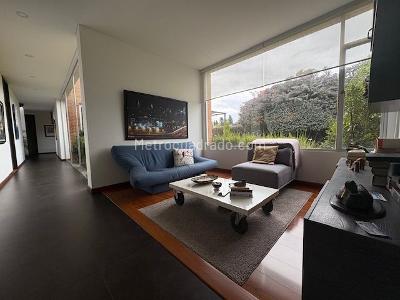 Casa de 4 alcobas en venta en Hacienda San Simon Pl, Bogotá, 370 m² · foto 2 de 20
