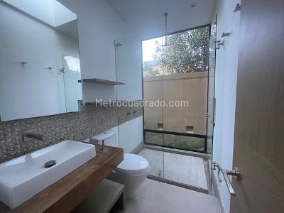 Casa de 4 alcobas en venta en Hacienda San Simon, Bogotá, 450 m² · foto 17 de 20