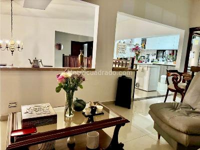 Casa de 4 alcobas en venta en Circasia, Armenia, 230 m² · foto 3 de 9