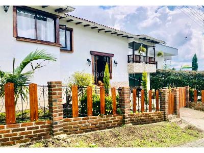 Casa de 4 alcobas en venta en Circasia, Armenia, 230 m² · foto 8 de 9