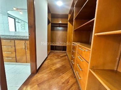 Apartamento de 3 alcobas en venta en Molinos Norte, Bogotá, 164 m² · foto 13 de 19