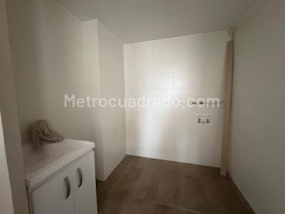 Apartamento de 3 alcobas en venta en La Castellana, Bogotá, 155 m² · foto 5 de 20