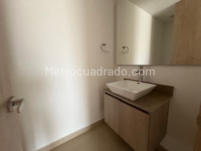 Apartamento de 3 alcobas en venta en La Castellana, Bogotá, 155 m² · foto 15 de 20