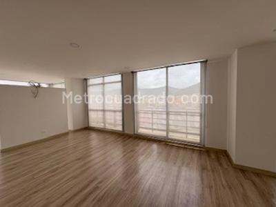 Apartamento de 3 alcobas en venta en La Castellana, Bogotá, 155 m² · foto 18 de 20