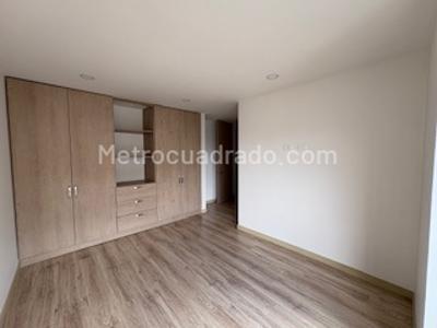 Apartamento de 3 alcobas en venta en La Castellana, Bogotá, 155 m² · foto 6 de 20