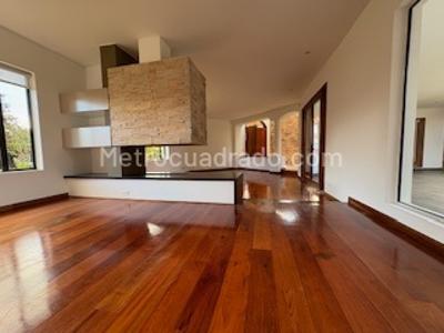 Casa de 4 alcobas en venta en Hacienda San Simon, Bogotá, 580 m² · foto 6 de 20