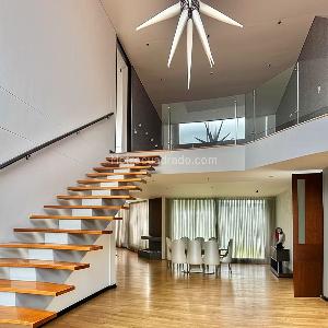 Casa de 4 alcobas en venta en San Jose De Bavaria, Bogotá, 650 m² · foto 2 de 20