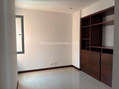 Apartamento de 2 alcobas en venta en Santa Teresita, Cali, 150 m² · foto 14 de 16