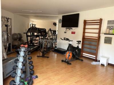 Apartamento de 2 alcobas en venta en Santa Teresita, Cali, 150 m² · foto 10 de 16