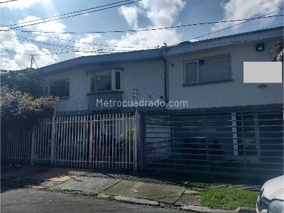 Casa de 3 alcobas en venta en Polo Club, Bogotá, 234 m² · foto 4 de 20
