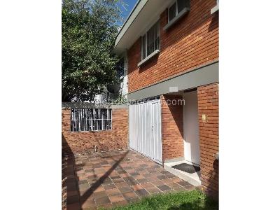 Casa de 3 alcobas en venta en Polo Club, Bogotá, 234 m² · foto 18 de 20