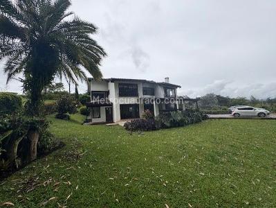 Casa de 5 alcobas en venta en Llano Grande, Rionegro, 450 m² · foto 7 de 20