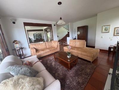 Casa de 5 alcobas en venta en Llano Grande, Rionegro, 450 m² · foto 3 de 20