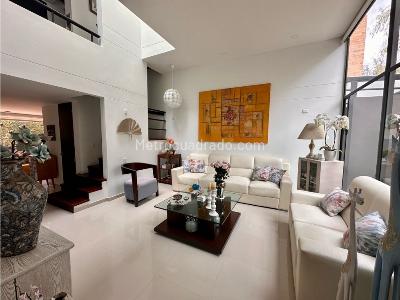 Casa de 3 alcobas en venta en Casablanca Suba, Bogotá, 226 m² · foto 2 de 20