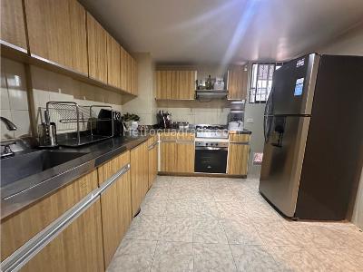 Apartamento en venta en Santa Barbara Central, Bogotá · foto 4 de 19