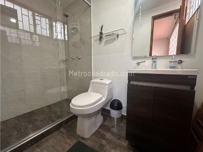 Apartamento en venta en Santa Barbara Central, Bogotá · foto 14 de 19