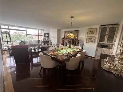 Apartamento de 3 alcobas en venta en Bella Suiza, Bogotá, 143 m² · foto 4 de 17