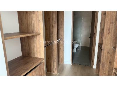 Apartamento de 2 alcobas en venta en Chico Navarra, Bogotá, 97 m² · foto 12 de 20