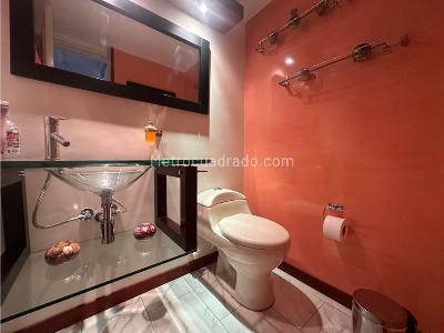 Apartamento en venta en Santa Barbara Central, Bogotá · foto 6 de 19