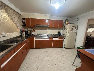 Apartamento en venta en Santa Barbara Central, Bogotá · foto 7 de 19