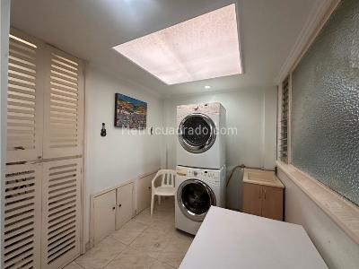 Apartamento en venta en Santa Barbara Central, Bogotá · foto 10 de 19