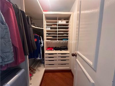 Apartamento en venta en Santa Barbara Central, Bogotá · foto 15 de 19