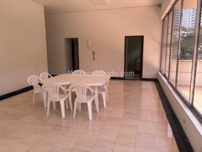Apartamento de 3 alcobas en venta en Santa Teresita, Cali, 145 m² · foto 4 de 18