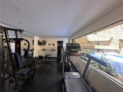 Apartamento de 3 alcobas en venta en Los Rosales, Bogotá, 176 m² · foto 15 de 17