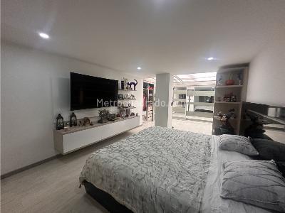Apartamento de 3 alcobas en venta en Los Rosales, Bogotá, 176 m² · foto 8 de 17