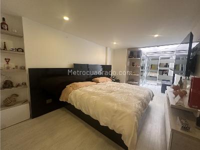 Apartamento de 3 alcobas en venta en Los Rosales, Bogotá, 176 m² · foto 11 de 17