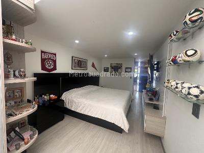 Apartamento de 3 alcobas en venta en Los Rosales, Bogotá, 176 m² · foto 13 de 17