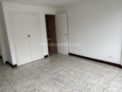 Apartamento de 3 alcobas en venta en Versalles, Cali, 293 m² · foto 14 de 19