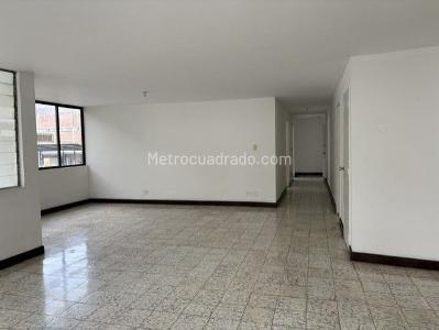 Apartamento de 3 alcobas en venta en Versalles, Cali, 293 m² · foto 18 de 19