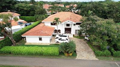 Casa de 4 alcobas en venta en Pance, Cali, 600 m² · foto 2 de 20