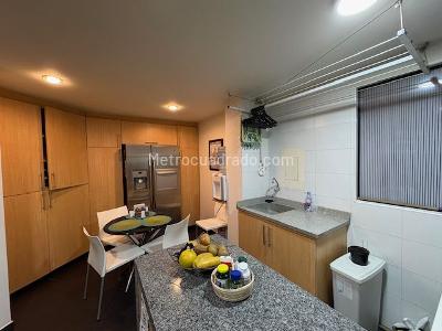 Apartamento en venta en Santa Barbara Central, Bogotá · foto 15 de 20