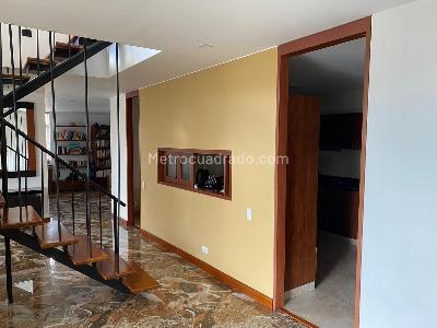 Apartamento de 4 alcobas en arriendo en Cedritos Alcala, Bogotá, 210 m² · foto 4 de 6