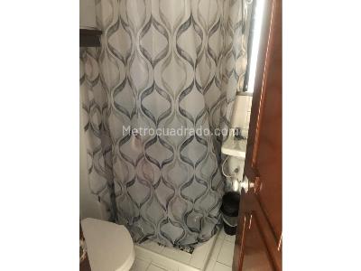 Apartamento de 3 alcobas en venta en Usaquen, Bogotá, 109 m² · foto 11 de 19
