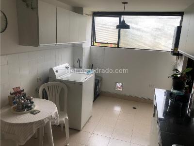 Apartamento de 3 alcobas en venta en Usaquen, Bogotá, 109 m² · foto 12 de 19