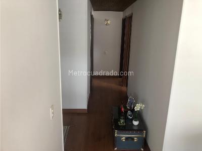 Apartamento de 3 alcobas en venta en Usaquen, Bogotá, 109 m² · foto 18 de 19