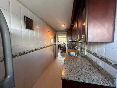 Apartamento de 3 alcobas en venta en El Recreo De Los Frailes, Bogotá, 105 m² · foto 8 de 20