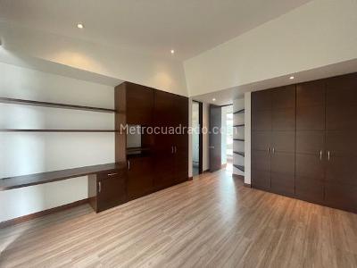 Casa de 4 alcobas en venta en Hacienda San Simon, Bogotá, 330 m² · foto 8 de 20