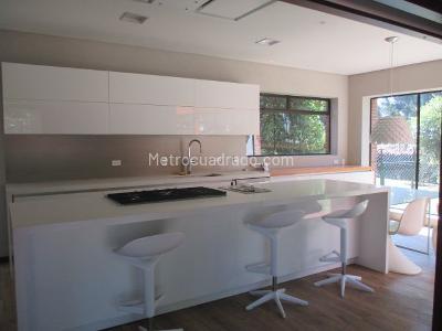 Casa de 4 alcobas en venta en Hacienda San Simon, Bogotá, 420 m² · foto 3 de 20