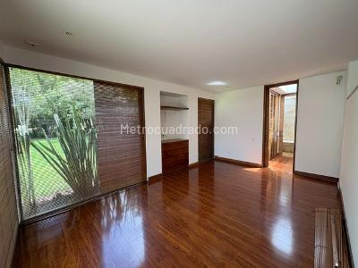 Casa de 3 alcobas en venta en Hacienda San Simon, Bogotá, 300 m² · foto 19 de 20