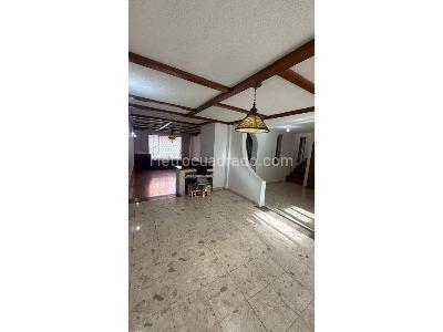 Casa de 4 alcobas en venta en El Batán, Bogotá, 200 m² · foto 5 de 20