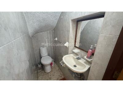 Casa de 4 alcobas en venta en El Batán, Bogotá, 200 m² · foto 6 de 20