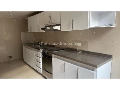 Casa de 4 alcobas en venta en El Batán, Bogotá, 200 m² · foto 7 de 20