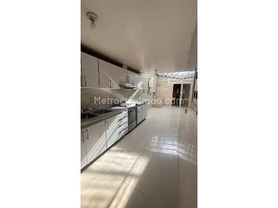 Casa de 4 alcobas en venta en El Batán, Bogotá, 200 m² · foto 8 de 20