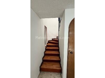 Casa de 4 alcobas en venta en El Batán, Bogotá, 200 m² · foto 9 de 20
