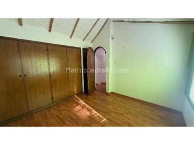 Casa de 4 alcobas en venta en El Batán, Bogotá, 200 m² · foto 13 de 20